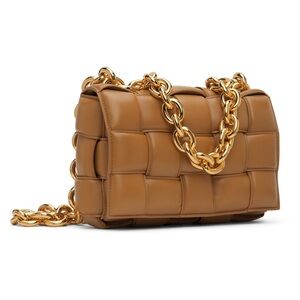 PREOWNED BOTTEGA VENETA
Padded Chain Cassette Bag